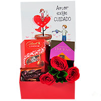 Cesta Romântica com Chocolates Lindt