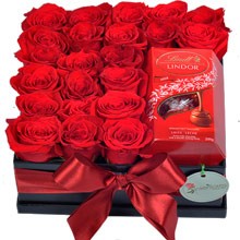 Cesta com Rosas Vermelhas e Chocolate