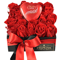 Rosas Importadas e Chocolates Lindt Amore