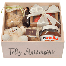 Cesta Presente de Aniversario Feminino