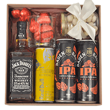 Cesta com Cerveja e Whisky