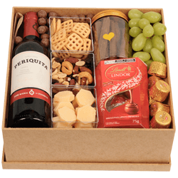 Cesta Box com Vinho, Petiscos e Chocolate